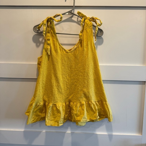 Terra & Sky Tops - Yellow Ruffle Strap Top Size 1X